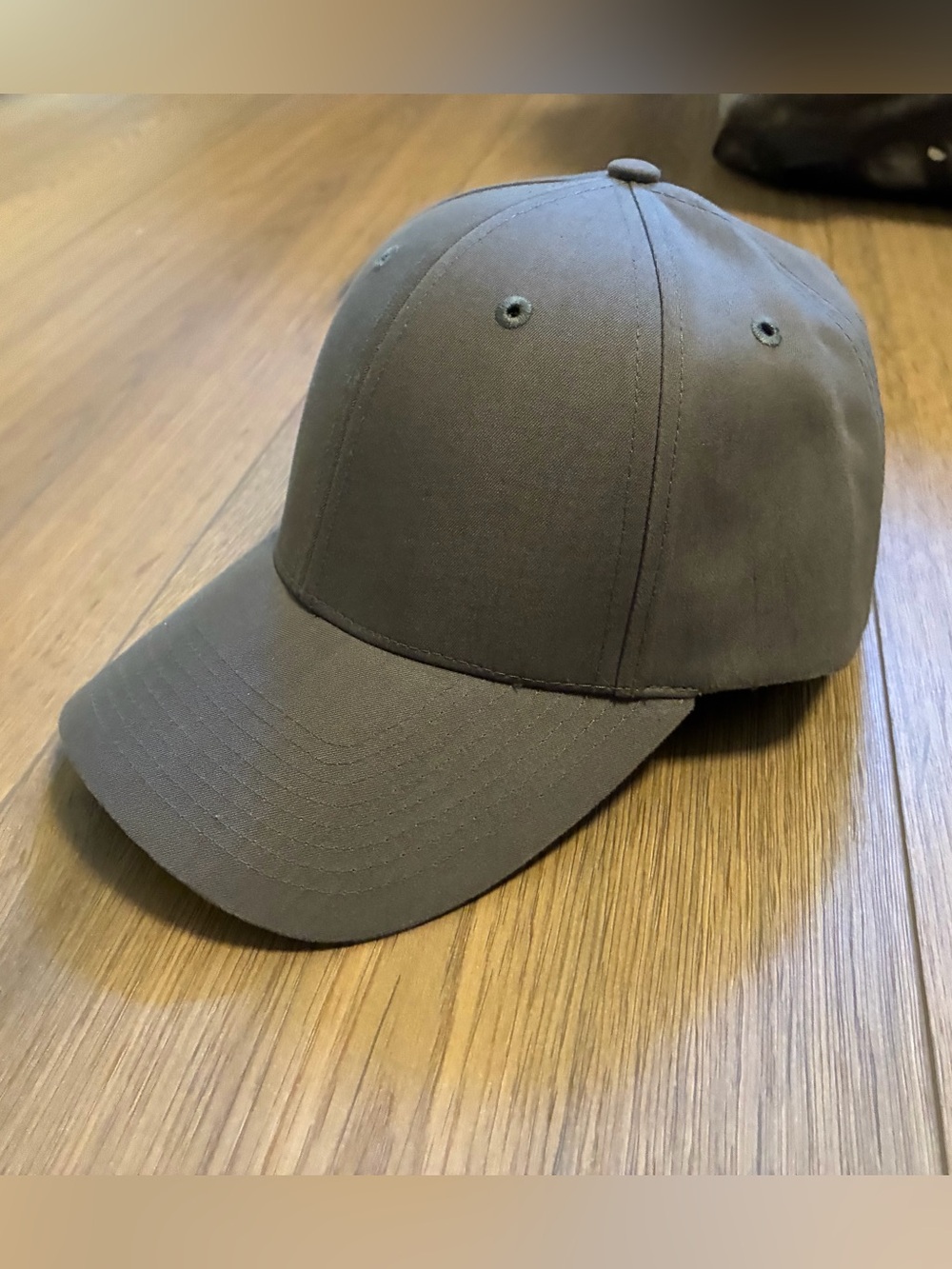 Ariztia TNA Hat NWOT